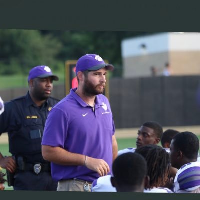 Profile Picture of Chris Smith (@CoachSmithHHS) on Twitter