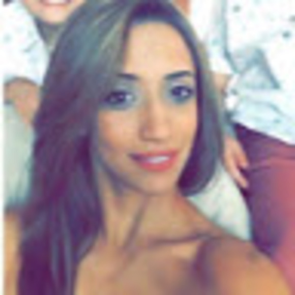 Ellie Namvar - Poshmark Profile Picture of Ellie Namvar (@enamvar83) on Poshmark