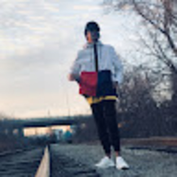 Profile Picture of Clifford john Cascayan [student] (@1cascayancli) on Poshmark