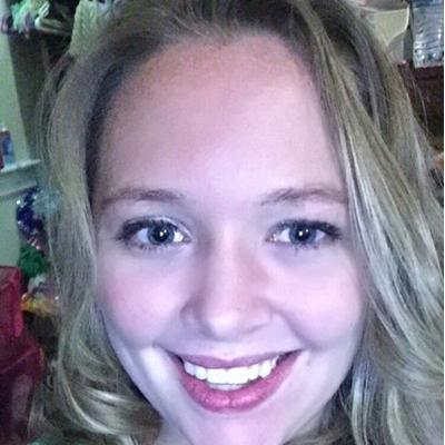 Profile Picture of Rachel Coutts (@rcoutts14) on Twitter
