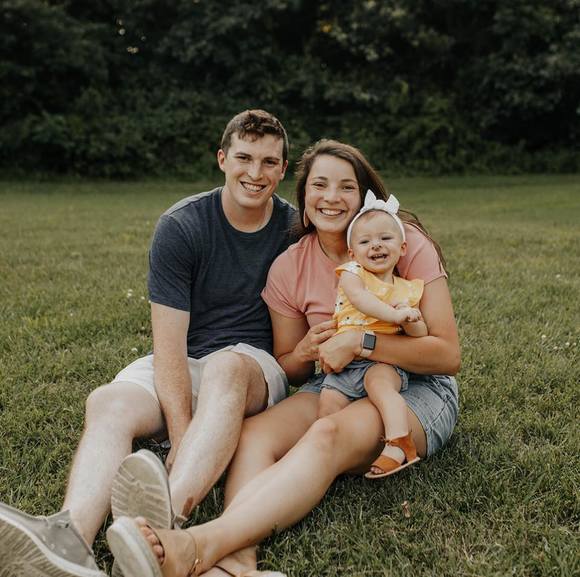 Profile Picture of Hannah Iborg (@hannahiborg) on Poshmark