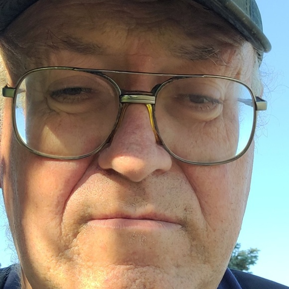 Profile Picture of Nick Vigh (@abnick21) on Poshmark