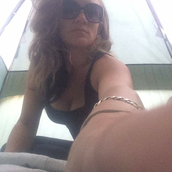 Profile Picture of Laura Pulis (@laura_pulis) on Poshmark