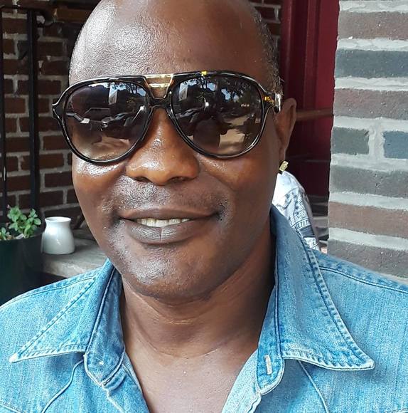 Profile Picture of Douglas Dwayne (@douglasdwayne) on Poshmark