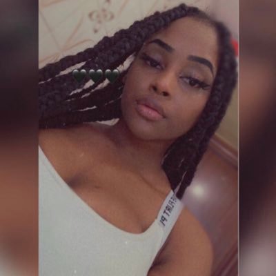 Profile Picture of Elena Mina (@ElenaMina9) on Twitter