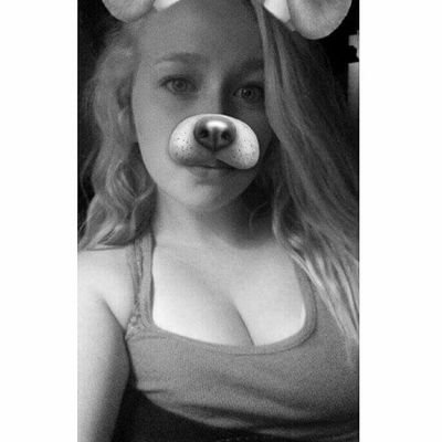 Profile Picture of Hailey Vance (@nickel_vance) on Twitter