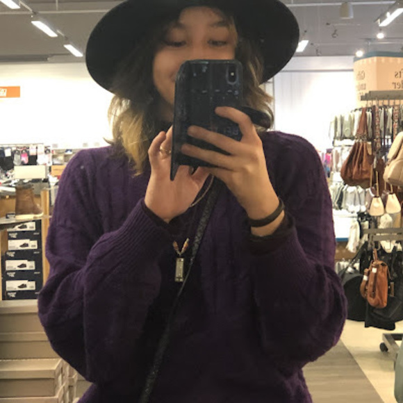 Profile Picture of Linden D. (@nostalgiaaddict) on Poshmark
