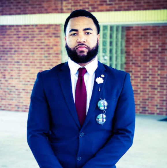 Profile Picture of Mark Echols jr (@markechols92) on Poshmark