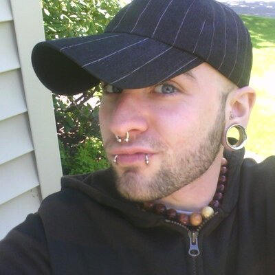 Profile Picture of Adam Cooney (@AdamBomb518) on Twitter