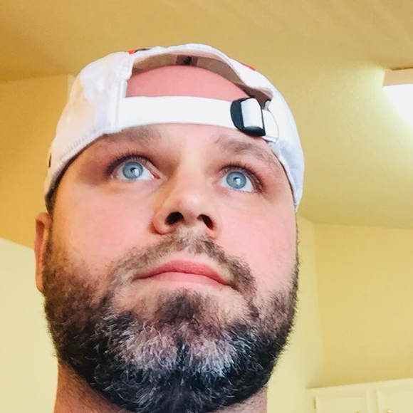 Profile Picture of Mark Honeycutt (@markand1) on Poshmark