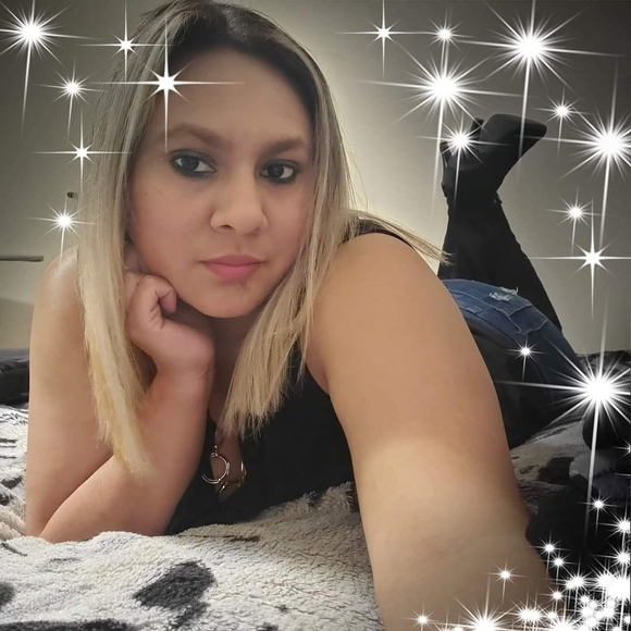 Profile Picture of Pineda Yanet (@yanetpineda21) on Poshmark