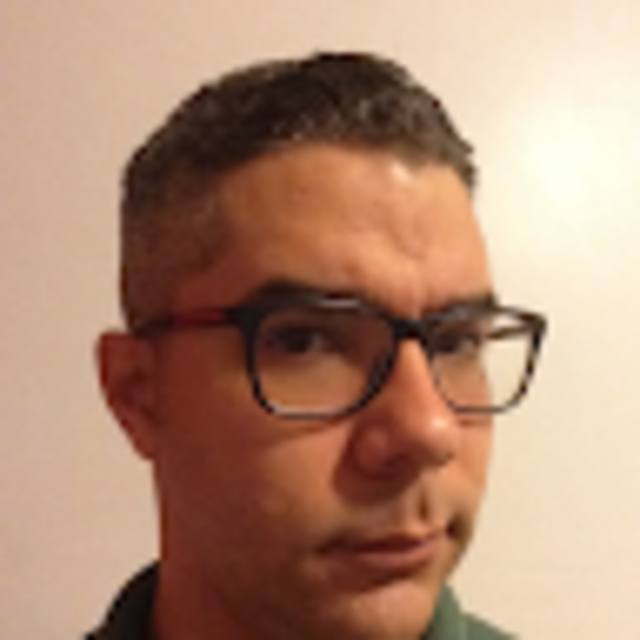 Profile Picture of Andres Irizarry (@andres_irizarry) on Poshmark