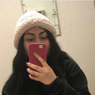 Profile Picture of Jessica Torres (@Jess_cal15) on Twitter