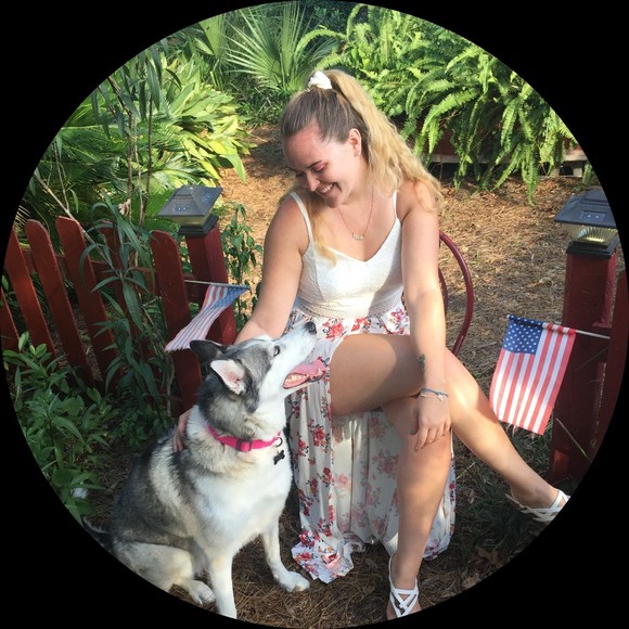 Profile Picture of Casey Colgan (@caseyjean41816) on Poshmark