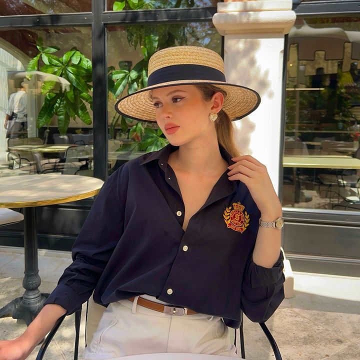 Profile Picture of Carla (@carlacrnt) on Tiktok