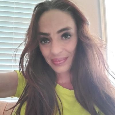 Profile Picture of Renee Bennett (@DrReneeSimpson) on Twitter