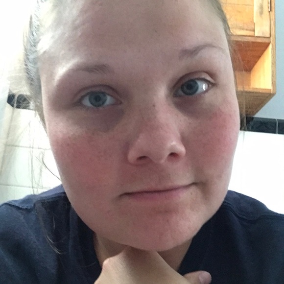 Brittany Gier - Poshmark Profile Picture of Brittany Gier (@brittanyg3716) on Poshmark