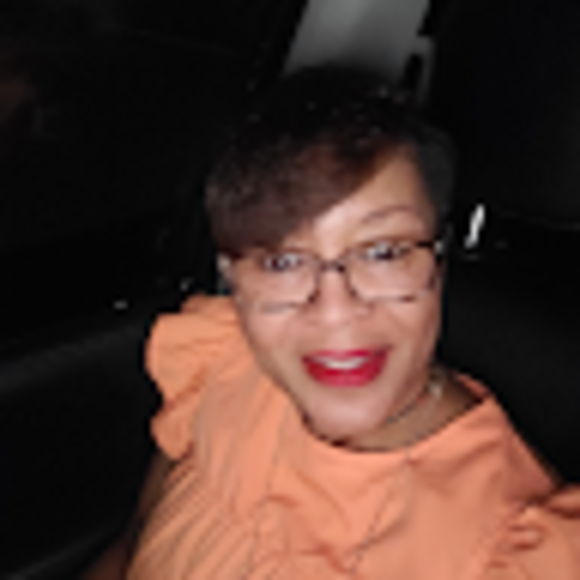 Profile Picture of Corando Malone (@corandoy) on Poshmark