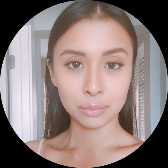 Profile Picture of Brenda Tsay (@brendatsay) on Poshmark