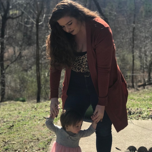 Profile Picture of Savannah Dennison (@savannahdenniso) on Poshmark