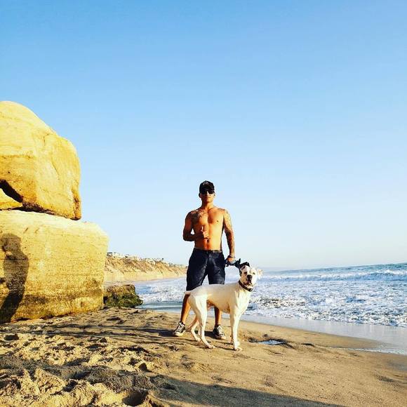 Profile Picture of Ambrosio Olivarez (@ambrosio858) on Poshmark