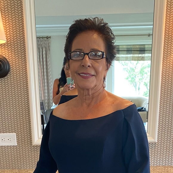 Profile Picture of Linda Scanzano (@ljs1005656) on Poshmark