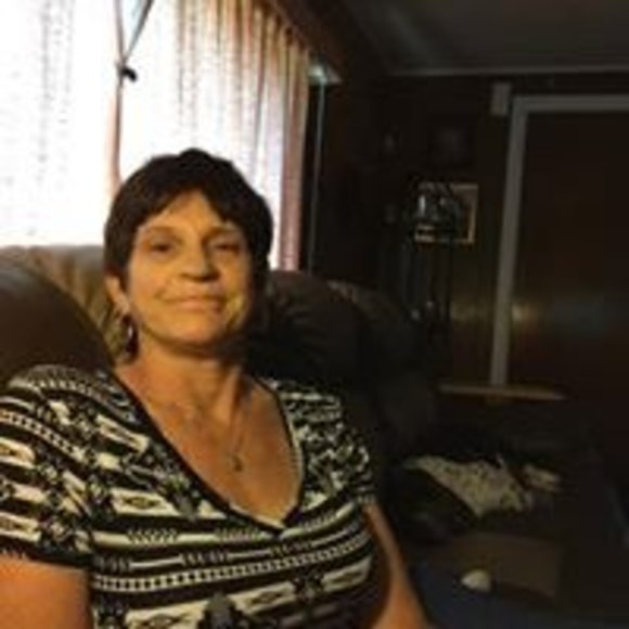 Profile Picture of Victoria lynn laurel Cochrane (@lerual56818) on Poshmark