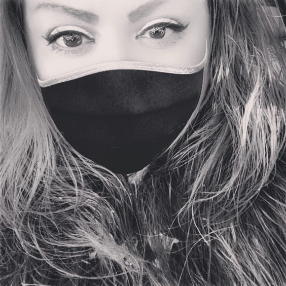 Profile Picture of Stephanie Quismondo (@squismondo) on Poshmark