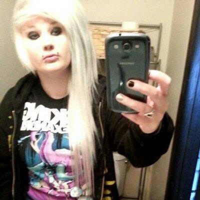 Profile Picture of Kennedy Renee (@KennedyRenneJay) on Twitter