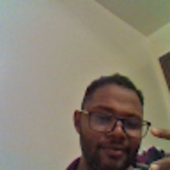 Profile Picture of Hossameldin Ahmed (@hossameldin_a) on Poshmark