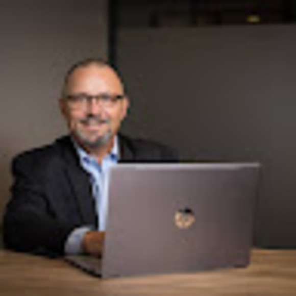 Profile Picture of Mark Boeder (@markboeder) on Poshmark