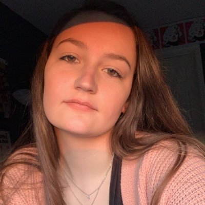 Profile Picture of Lilly Cooper (@lillycooper1127) on Twitter