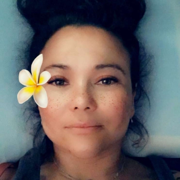 Profile Picture of Kimberly Ireland (@kiireland37) on Poshmark