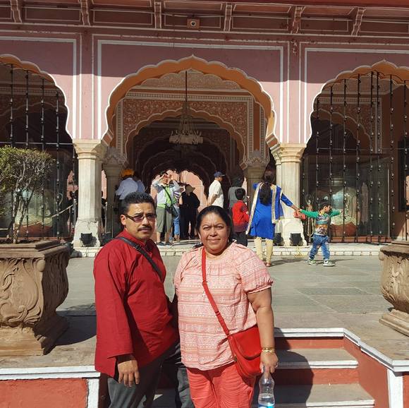 Profile Picture of Rosa Gonzalez (@rosagonzalez102) on Poshmark