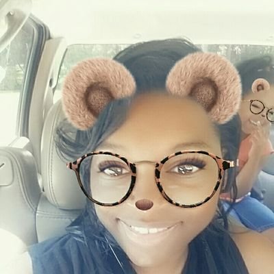 Profile Picture of Clarissa Solomon (@mimisolo28) on Twitter