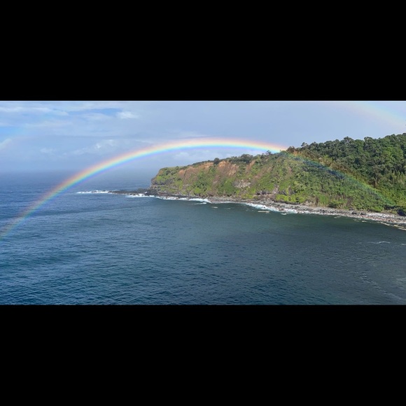 Profile Picture of Cait Lochhead (@caitbc) on Poshmark