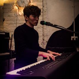 Profile Picture of Samuel Capper (@CapperSamuel) on Twitter