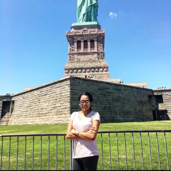 Profile Picture of Krina Patel (@krina17) on Poshmark