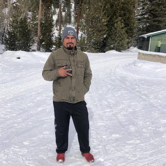 Profile Picture of Filomeno Hernandez (@gh930922) on Poshmark