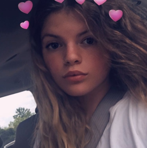Addison Sansoucie - Poshmark Profile Picture of Addison Sansoucie (@addisonsansou) on Poshmark