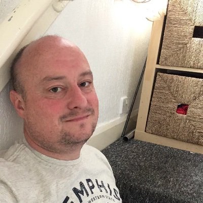 Profile Picture of Ian Boyce (@snideface) on Twitter