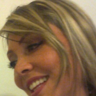 Profile Picture of DORIS RESTREPO (@drestrepo1021) on Twitter