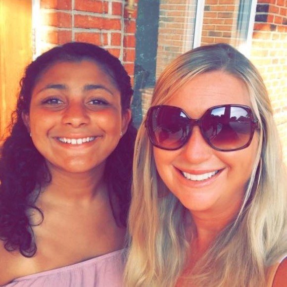 Profile Picture of Kami Lowe (@kamfaith7) on Poshmark