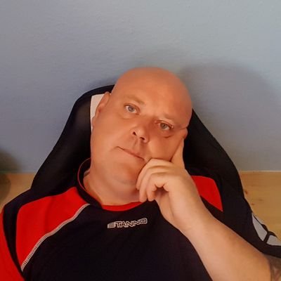 Profile Picture of Dick Adolf (@Wasti75) on Twitter