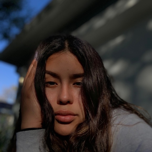 Profile Picture of Adriana Mateos (@lexy0810) on Poshmark