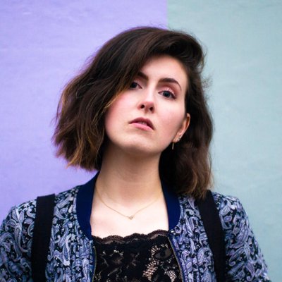 Profile Picture of Jennifer Bingham (@thatjennybee) on Twitter