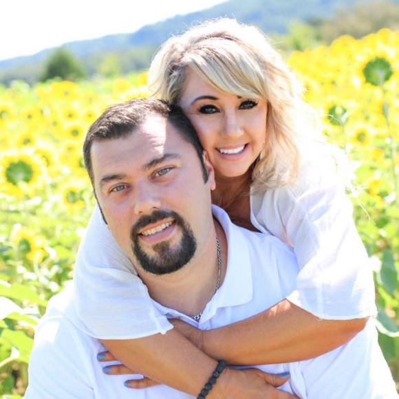 Profile Picture of Tonya Everhart (@tonya02025) on Poshmark