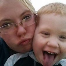 Profile Picture of Amanda Gillespie (@mandi100826) on Twitter