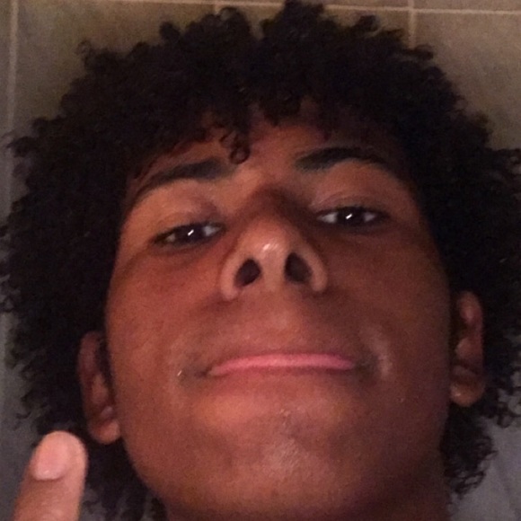 Profile Picture of Steven Ferrer (@stevetheg) on Poshmark