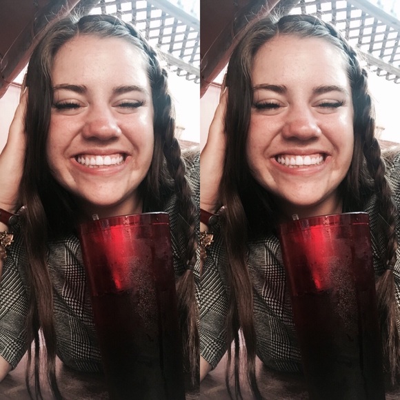 Natalie Grisier - Poshmark Profile Picture of Natalie Grisier (@ngrisier) on Poshmark